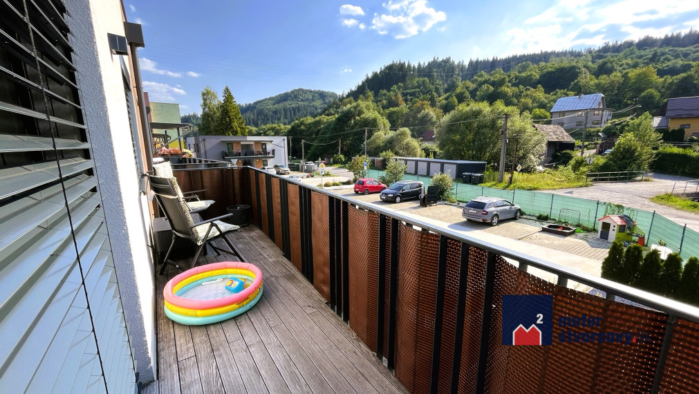 Predaj: NOVOSTAVBA Priestranný 3 izbový byt s balkónom, parkovacím miestom a garážou - Divina