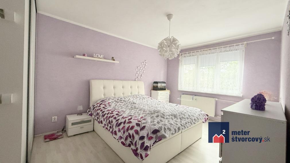 2-izb. byt blízko Bulváru | 52 m2 | komplet. rek. | ul. Fándlyho