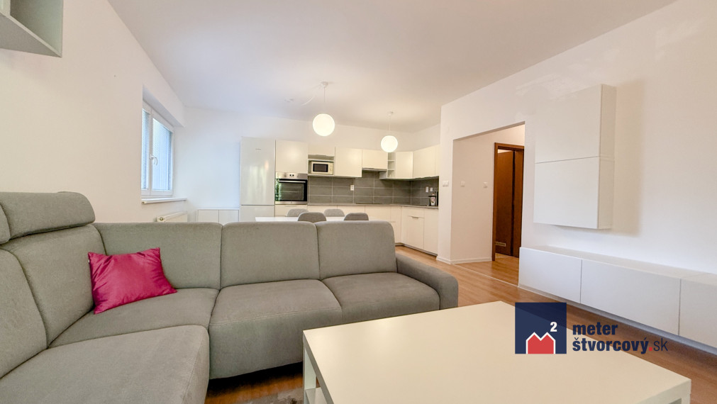 PRENAJATÝ: Prenájom 3-izb. bytu | 81 m2 | Bajzova | zariadený | s parkovaním