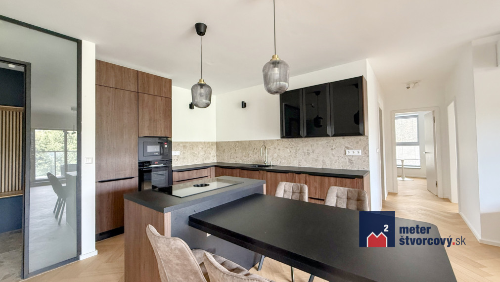 Krásny dizajnový 3-izb. byt | EuroHomeStar | Amfiteáter | 108 m2 | kompletná nová rekonštrukcia
