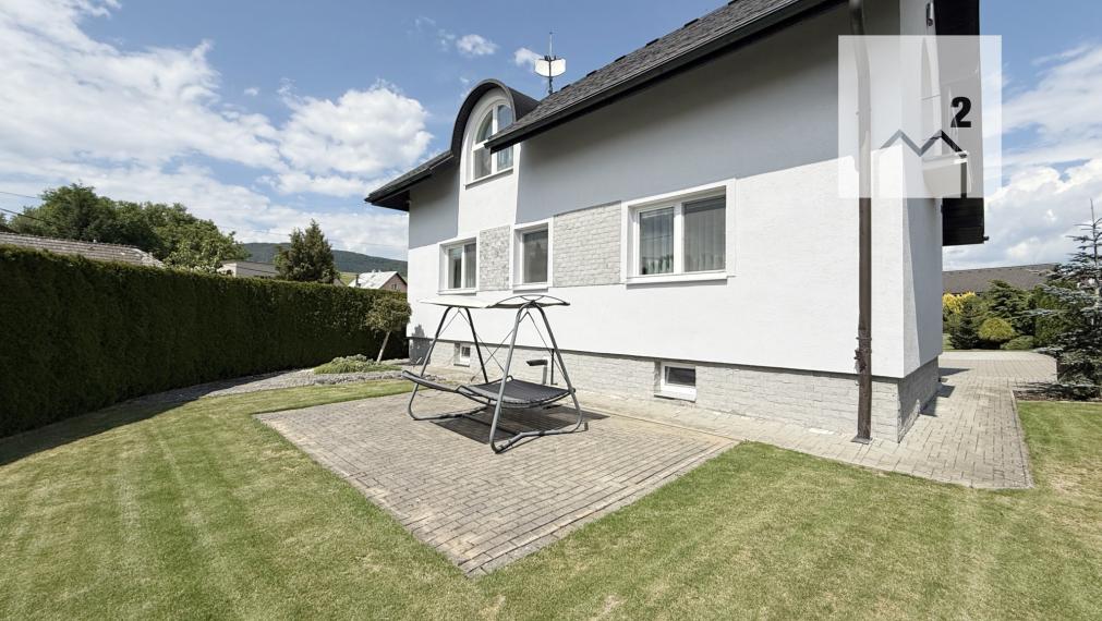 Predaj rodinnej vily s krásnou záhradou 1250 m2 | Stránske | Rajecké Teplice