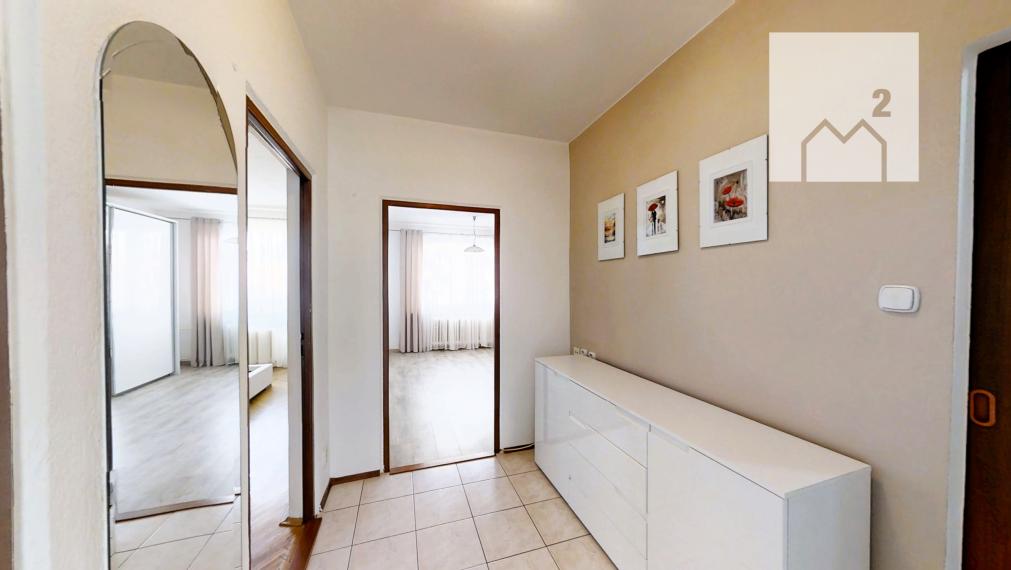 Priestranný 3-izbový byt s balkónom a lodžiou na Predmestskej ulici v Žiline