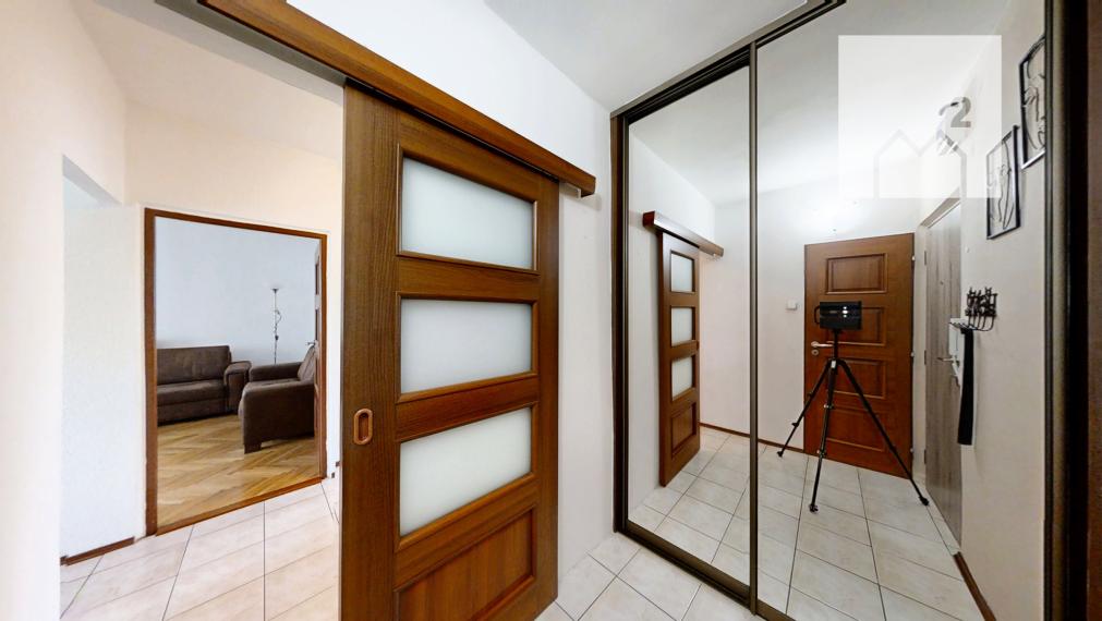 Priestranný 3-izbový byt s balkónom a lodžiou na Predmestskej ulici v Žiline