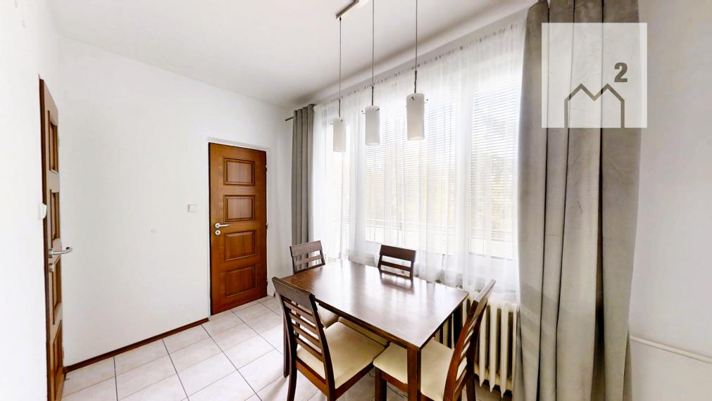 Priestranný 3-izbový byt s balkónom a lodžiou na Predmestskej ulici v Žiline