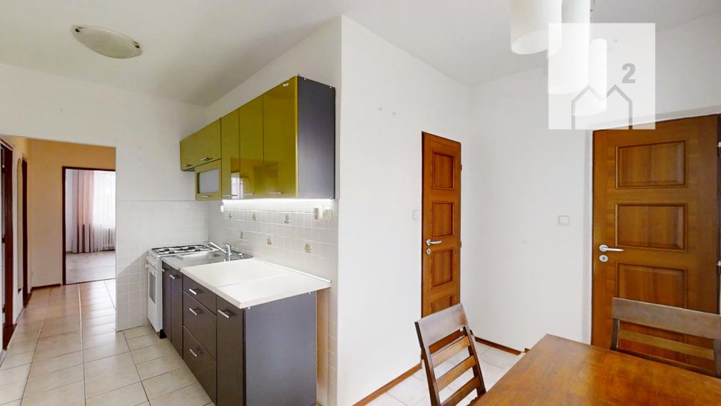 Priestranný 3-izbový byt s balkónom a lodžiou na Predmestskej ulici v Žiline