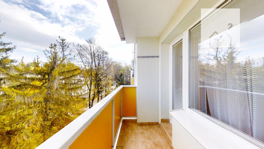 Priestranný 3-izbový byt s balkónom a lodžiou na Predmestskej ulici v Žiline