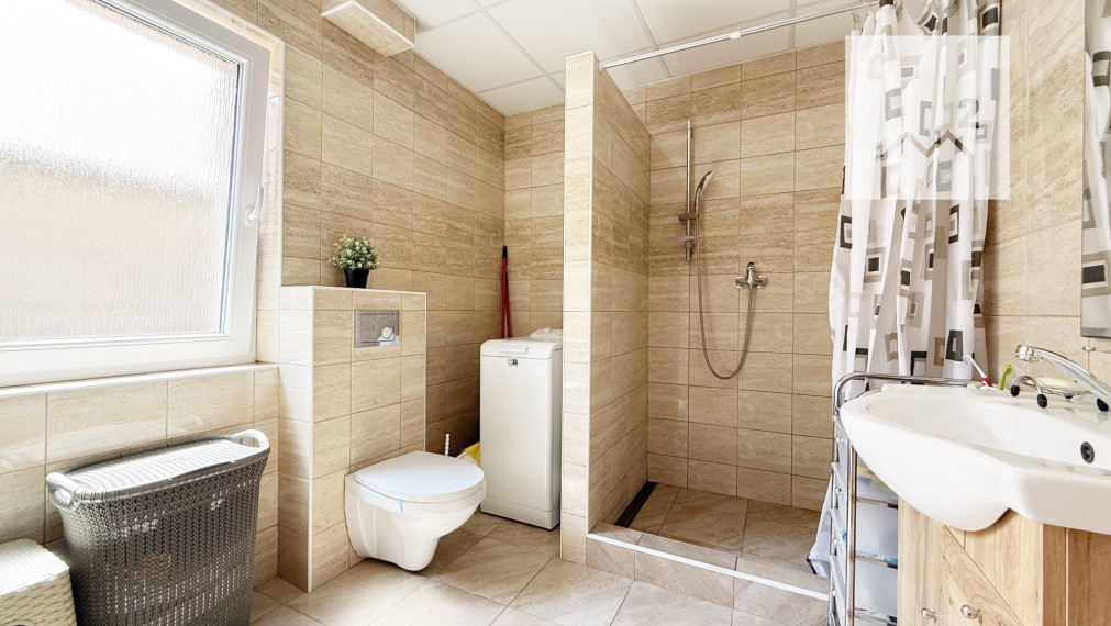 5-izb. RD Mojš s krásnym pozemkom a veľkým humnom | 750 m2