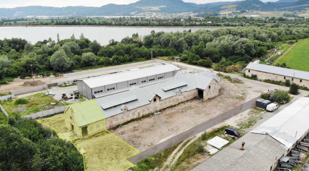 Pozemok na priemysel a skladovanie | časť haly | 270 m2 | pozemok 950 m2