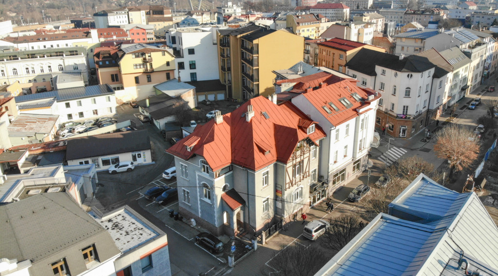 Súbor komerčných budov s parkovaním v úplnom centre Žiliny | 1581 m2