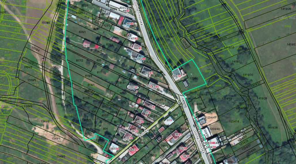 Stavebný pozemok so starším RD Trnové