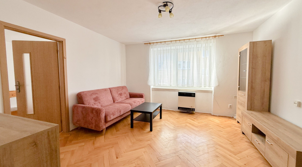 Prenájom 2i | blízko centra | zariadený | 62 m2 | Hollého