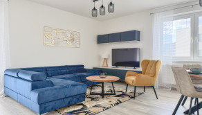 REZERVOVANÝ: Prenájom 2-izb. bytu | 68 m2 | zariadený | výťah | balkón | parkovanie