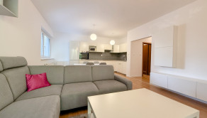 Prenájom 3-izb. bytu | 81 m2 | Bajzova | zariadený | s parkovaním