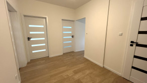 Predaj: Kompletne zrekonštruovaný 3 izbový byt s 2 balkónmi, ul. Ústecká, Žilina-Vlčince
