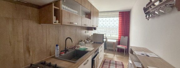 Prenájom | 2i | 59 m2 | čiast. rekontrukcia | zariadený | Pittsburgská ulica