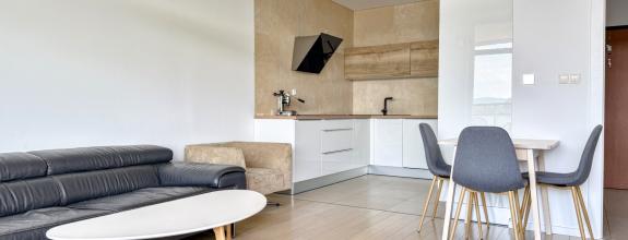 NOVINKA: Krásny priestranný 2-izb. byt s veľkou terasou | 65 m2 | Europalace