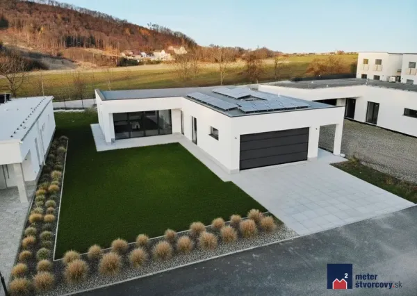 Novostavba 4-izb. bungalovu | dvojgaráž | Teplička | 774 m2
