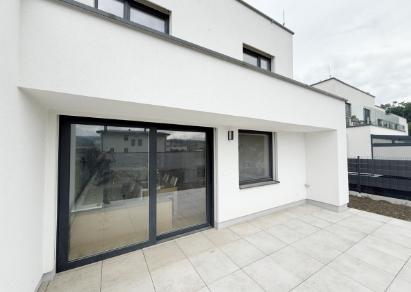 Prenájom novostavby RD | Bytčica | 330 m2 pozemok | parking