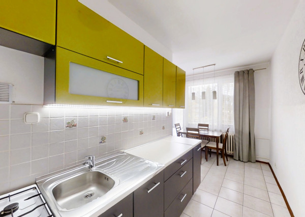 Priestranný 3-izbový byt s balkónom a lodžiou na Predmestskej ulici v Žiline