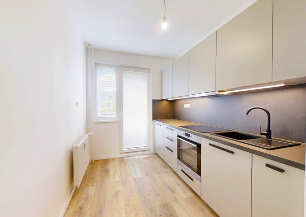 Predaj: 2 izbový byt - kompletná rekonštrukcia- ul. Platanová, Žilina-Solinky (50 m2)