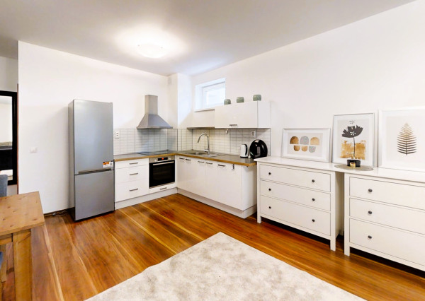 Prenájom kompletne zariadený 2 izb. byt s terasou, 3*STAR Bôrik, Žilina