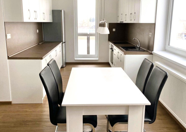 Predaj: NOVOSTAVBA 3 izbový byt s balkónom a 2 parkovacími miestami - Maršová-Rašov