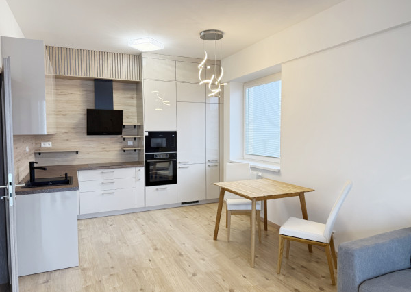 Prenájom 2-izb. bytu v novostavbe | 71 m2 | balkón | nadštandard. zariadenie