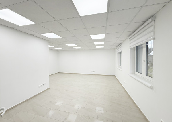 Prenájom priestorov na prízemí blízko námestia | 41 m1 | Teplička nad Váhom