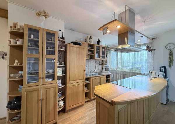 REZERVOVANÉ: 4 izbový byt Nám. Ľ. Fullu - Vlčince