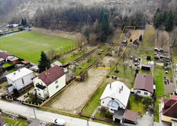 Stavebný pozemok 1811 m² – Považský Chlmec, Žilina