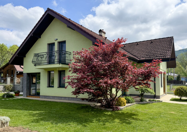 NOVINKA: Slnečný 6-izb. RD | Horný Vadičov | 734 m2 pozemok