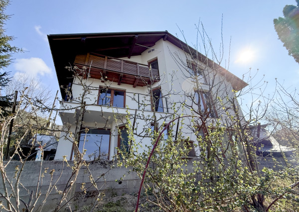 Veľká 7-izb. chata s možnosťou bývania | Považský Chlmec | 441 m2