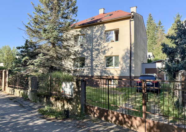 2 byty v RD na Spanyolovej ulici v Žiline | 137 m2 | 300 m2 pozemok