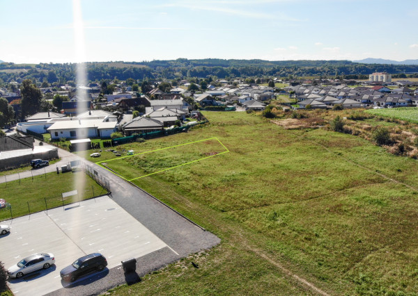 Predaj | stavebný pozemok | Mojš | 668 m2 | IS pri pozemku