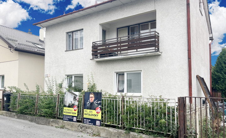REZERVOVANÝ: RD s dvomi bytmi a predajňou | Bôrik | 708 m2 - fotografia 1