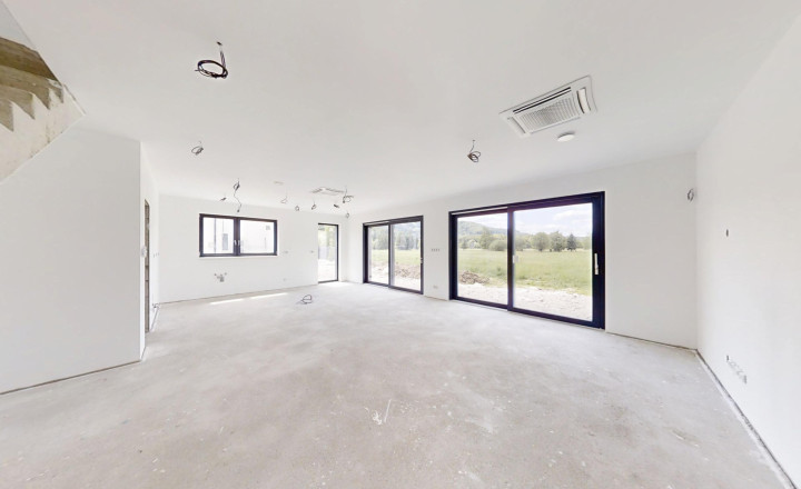 5-izb. rodinný viladom s výmerou 175 m2 | 442 m2 pozemok - fotografia 5