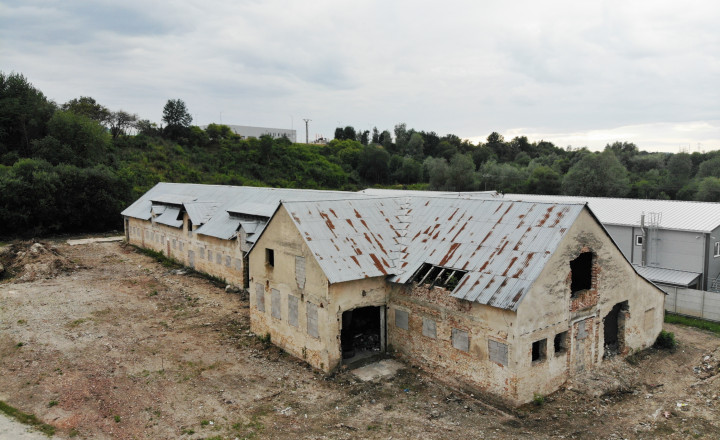 Pozemok na skladovanie a ľahký priemysel | Strečno | 3560 m2 - fotografia 8