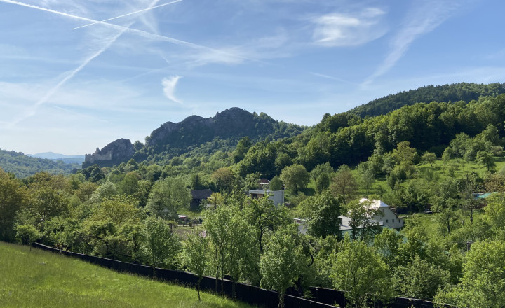 Slnečný pozemok s výhľadom na hrad, Lednica - Púchov, 4033 m² - fotografia 3