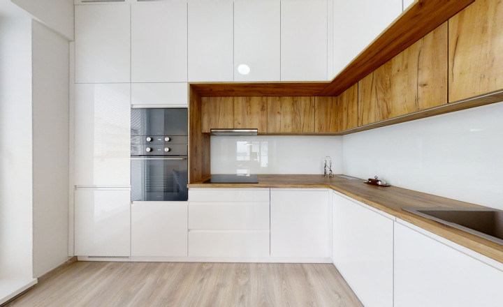 PRENAJATÝ:  2i | Rudiny 2 | Lenčova | 55 m2 | parkovanie | balkón