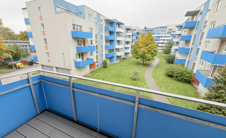 PRENAJATÝ: 4i o výmere 92 m2 | dva balkóny | garážové stojisko | zariadený - fotografia 8