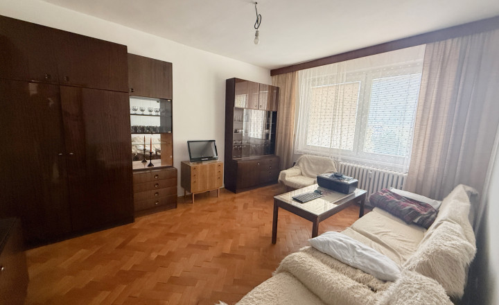 PRENAJATÝ: Prenájom | 2i | 59 m2 | čiast. rekontrukcia | zariadený | Pittsburgská ulica - fotografia 1