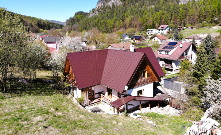 Predaj: 5-izbový Rodinný dom Lietava - fotografia 13