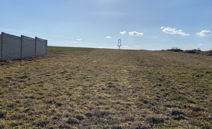 STAVEBNÝ POZEMOK S MOŽNOSŤOU VÝSTAVBY RODINNÝCH DOMOV, 2084m2 - Kľače, Žilina - fotografia 4