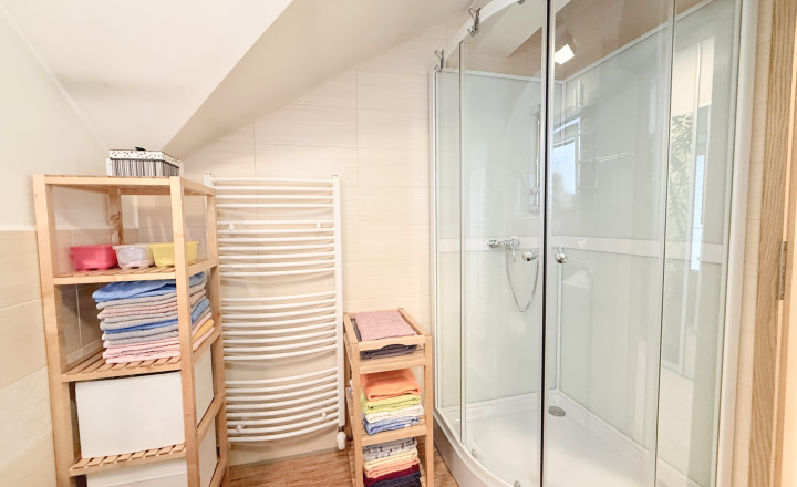 Podkrovný 3i blízko centra | 137 m2 | krásna terasa 9 m2 - fotografia 13