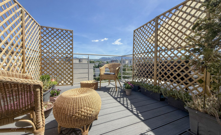 Podkrovný 3i blízko centra | 137 m2 | krásna terasa 9 m2 - fotografia 14