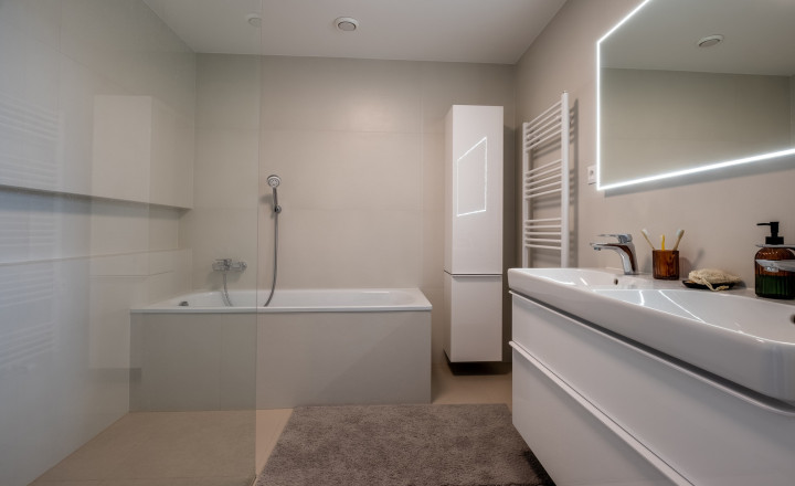 Nádherná prémiová rezidencia v projekte Zelené Vlčince | 128 m² | 2 balkóny | garážové státie - fotografia 16