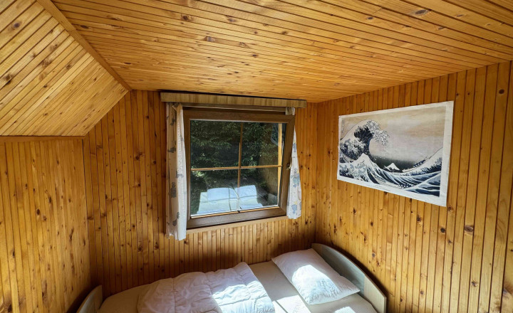 Rekreačná chata s vlastným pozemkom v srdci Rajeckej doliny - fotografia 14