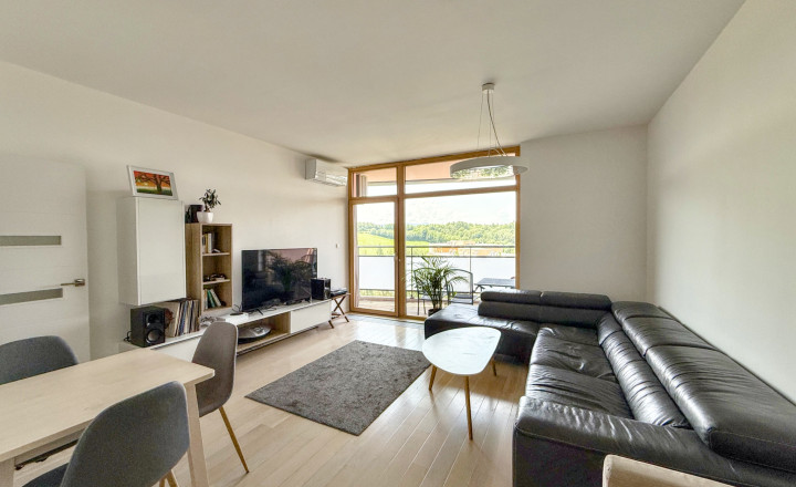 Krásny klimatizovaný 2-izb. byt s veľkou terasou | 72 m2 | Europalace - fotografia 1