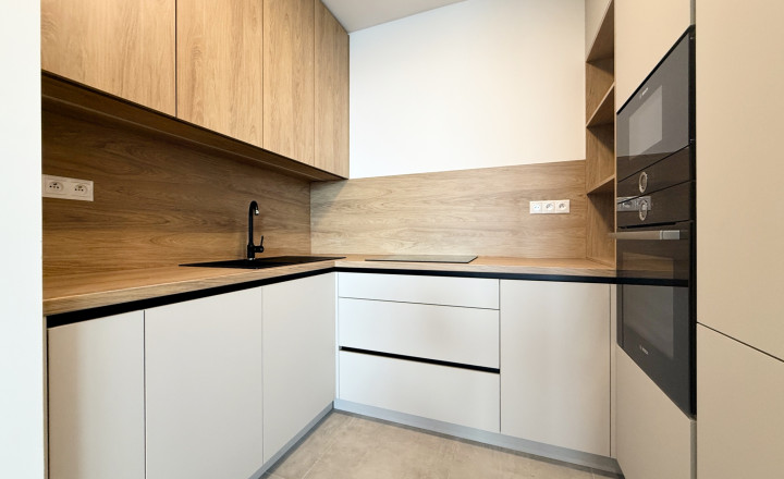 Predaj 2-izb. bytu s balkónom v komplexe Europalace | 65 m2 - fotografia 4