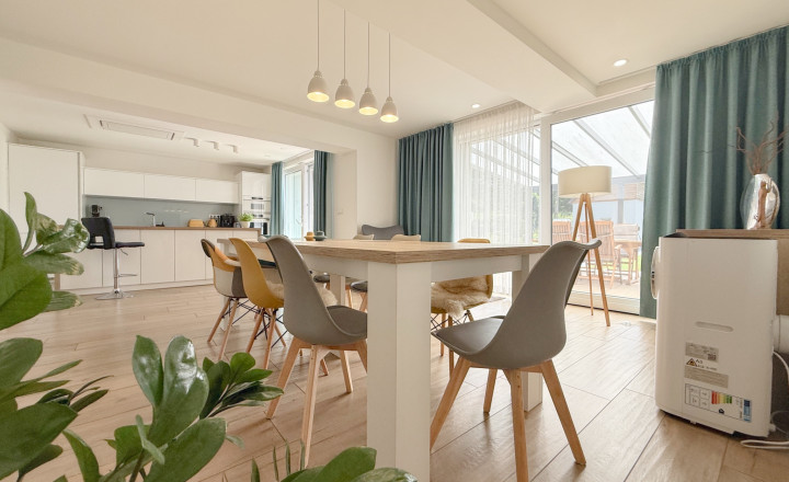 Predaj krásneho rodinného domu | 270 m2 úžitkovej plochy | 400 m2 pozemku - fotografia 1